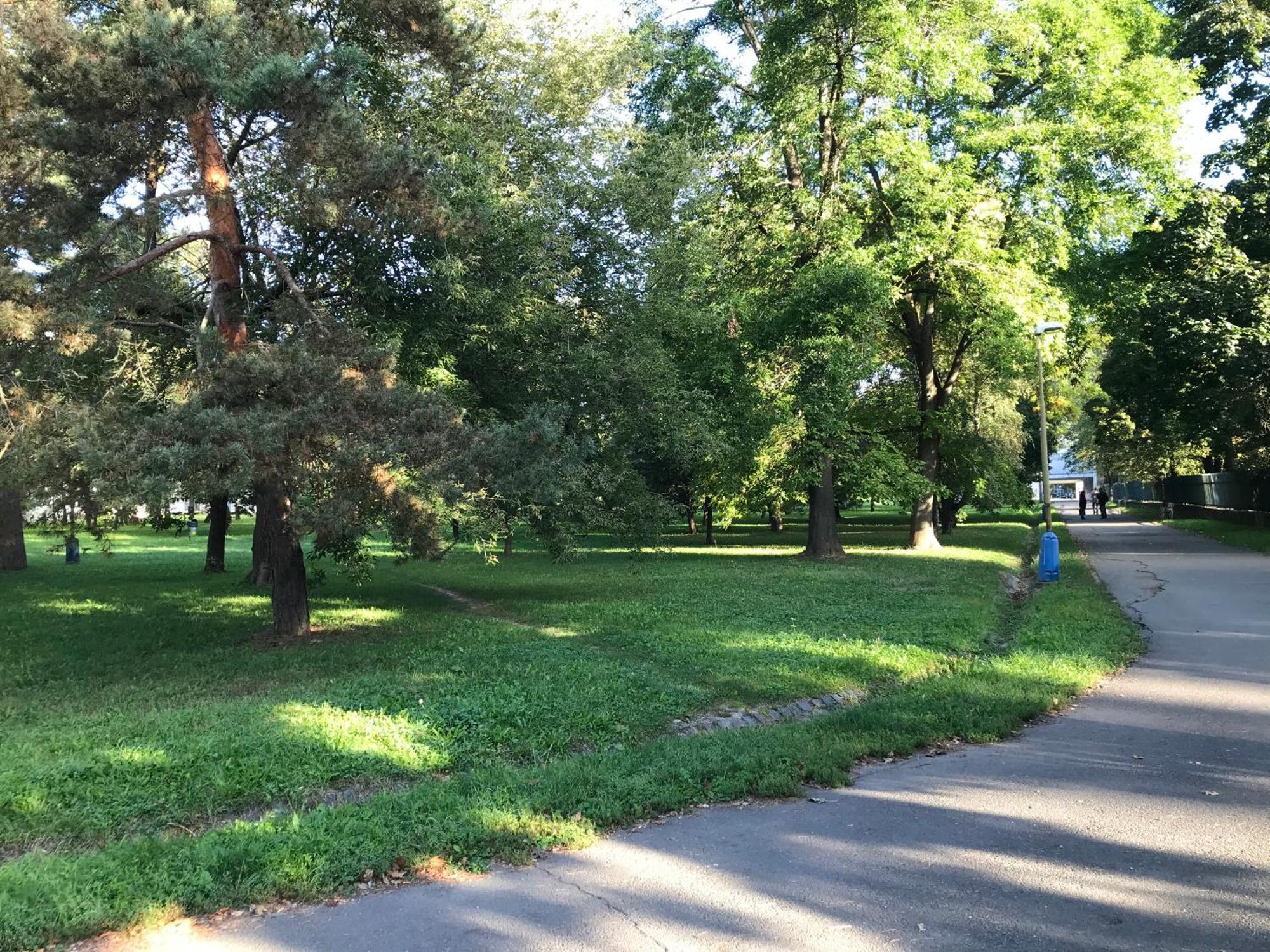 Spacious Apartment In The Park Koszyce Zewnętrze zdjęcie